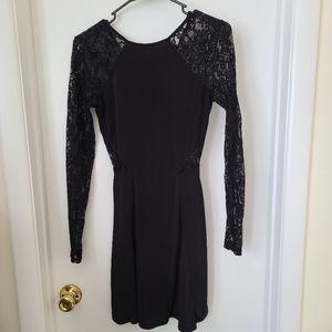 Divided lace dress
